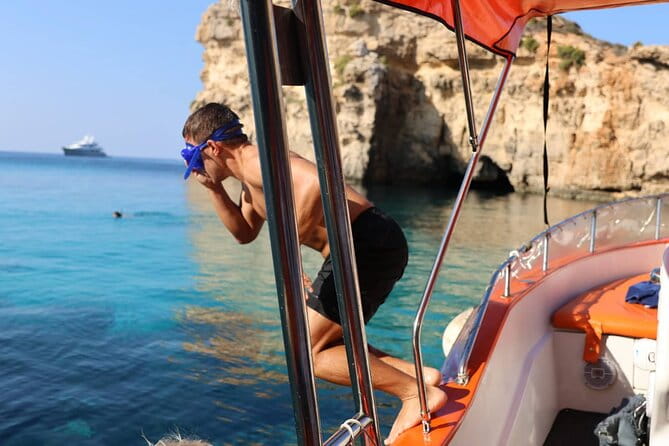 Private Boat Tour at Comino's Blue Lagoon and Crystal Lagoon - What Travelers Are Saying