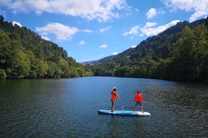 Private boat trip with lunch in a typical restaurant - Experience the Douro Like Never Before: A Deep Dive
