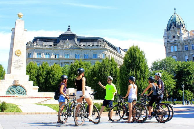 Private Budapest E-Bike Tour - The Importance of a Good Guide