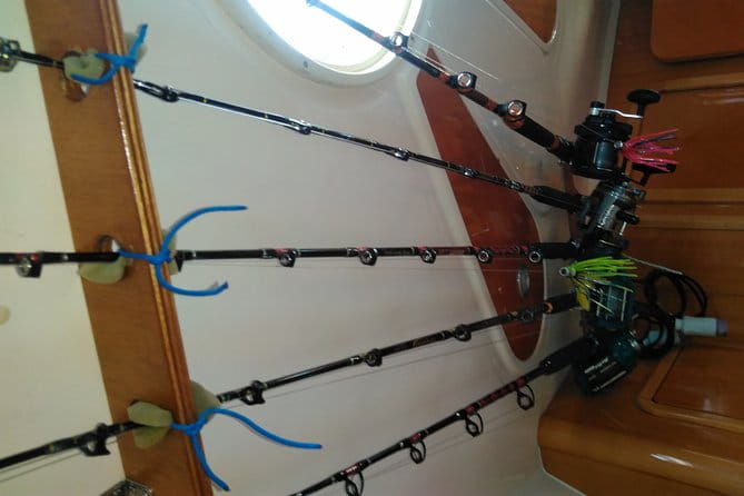 Private Cruise around Capri - yacht 40' - FAQs