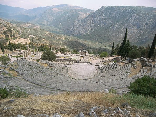 Private Delphi and Thermopylae Full Day Tour from Athens - Diving into Delphi: Sacred Oracle and Archaeological Marvel