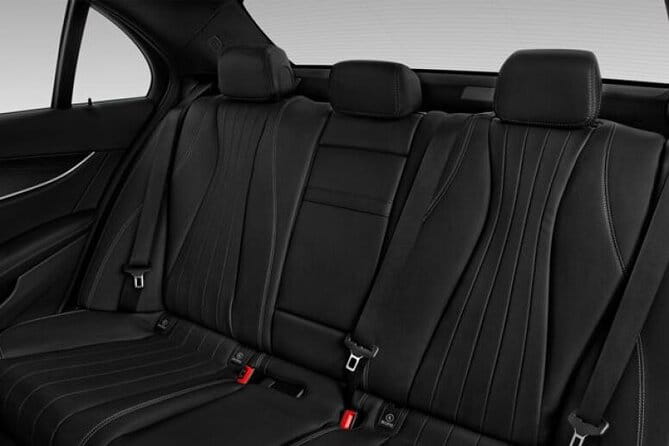 Private Departure Transfer from Munich to Munich Airport by Sedan - Who Should Book This?