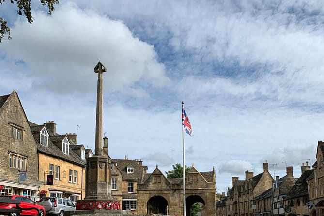 Private Full Day Excursion to the Cotswolds in a London Black Cab - The Sum Up