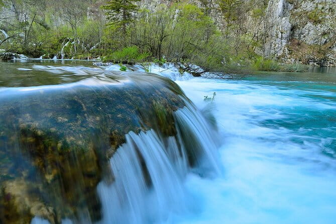 Private Full-Day Tour in Plitvice Lakes National Park from Zadar - Practical Details: What to Expect