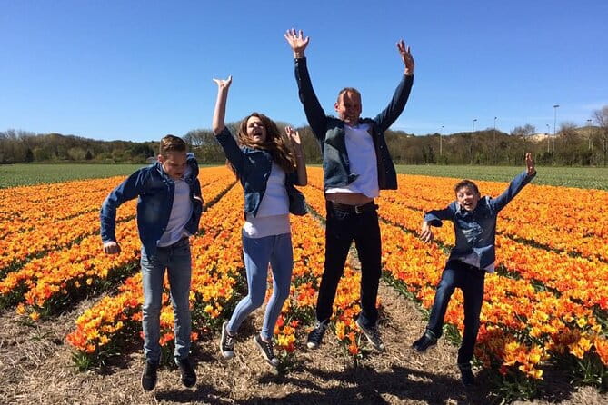 Private Guided Keukenhof Gardens and Zaanse Schans Tour - Inside the Last Dutch Paint Mill