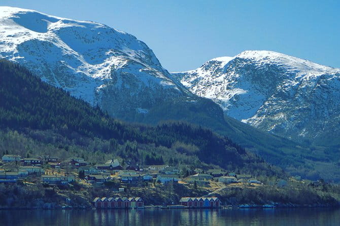 PRIVATE GUIDED TOUR: Folgefonna Glacier & Bondhus Valley from Bergen, 10 hours - Price and Value Considerations