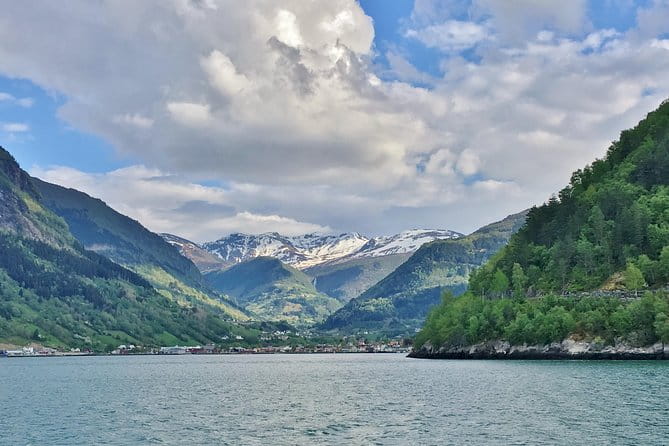 PRIVATE GUIDED TOUR: King of the Fjords  round trip to the Sognefjord, 11 hours - The Fjord Cruise – A True Norwegian Experience