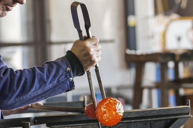 Private Karlovy Vary trip from Prague with glassworks All-Incl. - The Cultural Buzz of Karlovy Vary