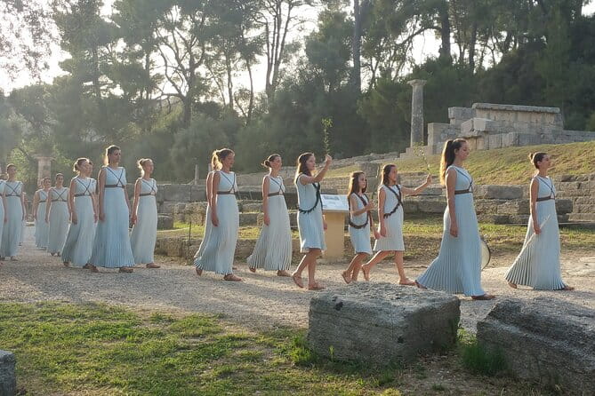 Private Olympia skip-the-line tour with a local tour guide - FAQ