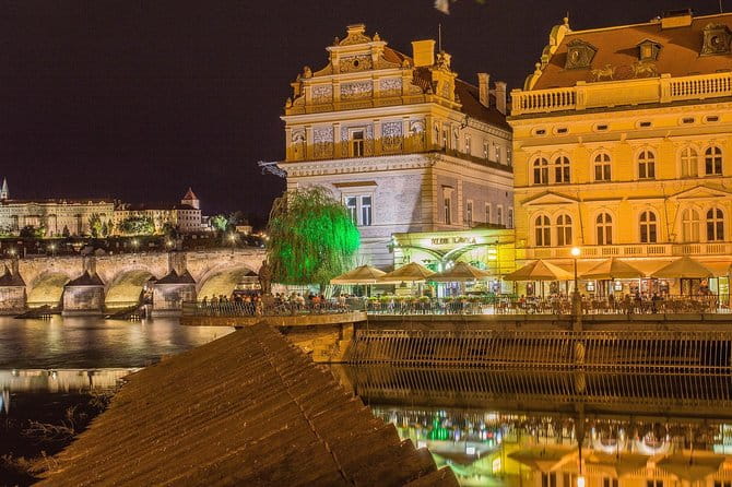 Private & Personalized Prague Night Tour with a Local Guide - The Value Proposition
