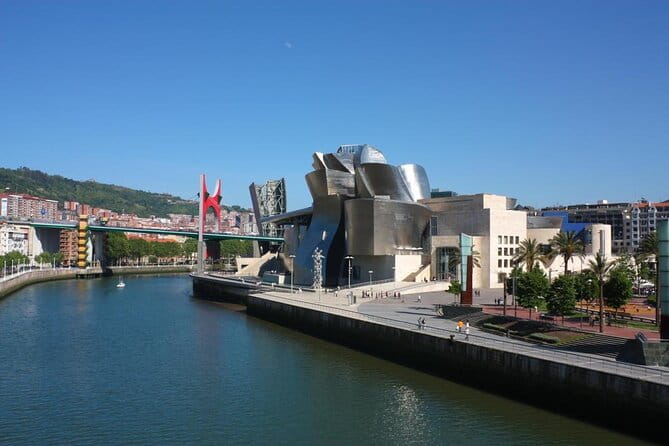 Private Photographic Walk of San Sebastian and Bilbao - Exploring Bilbao’s Old Town and the Guggenheim Museum