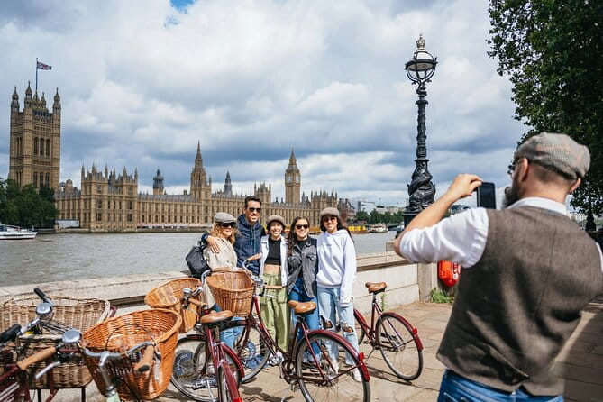 Private Royal London Bike Tour with pub & street art - Price and Practical Considerations