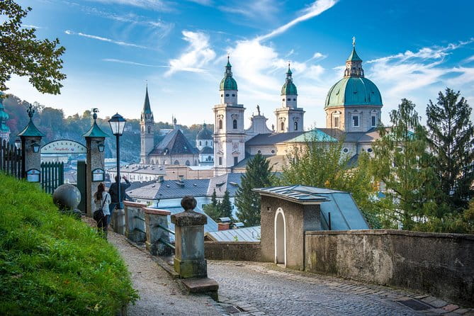 Private Tour: Discover Salzburg and the Stunning Lake District - Authentic Culinary Experience