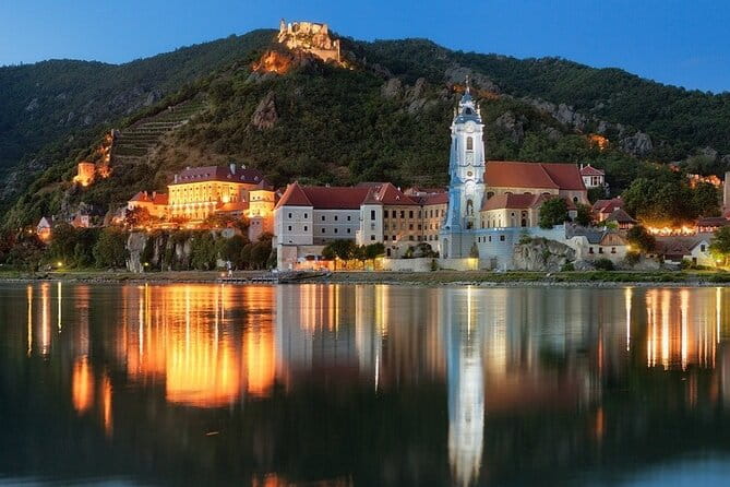 Private Tour from Vienna-Bratislava to Wachau-Hallstatt-Salzburg - What Travelers Say