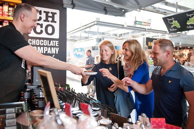 Private tour: Markthal, Cube houses and Rooftop Het Witte Huis - Exploring Rotterdam’s Oldest Harbor and Cube Houses