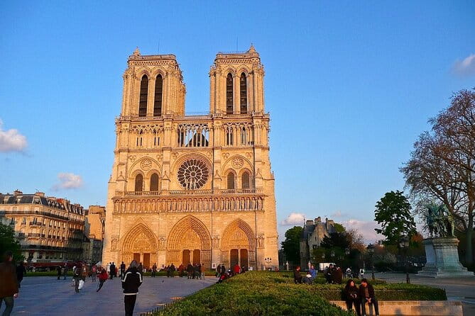 Private tour of various Monuments in Paris - Who Will Get the Most Value From This Tour?