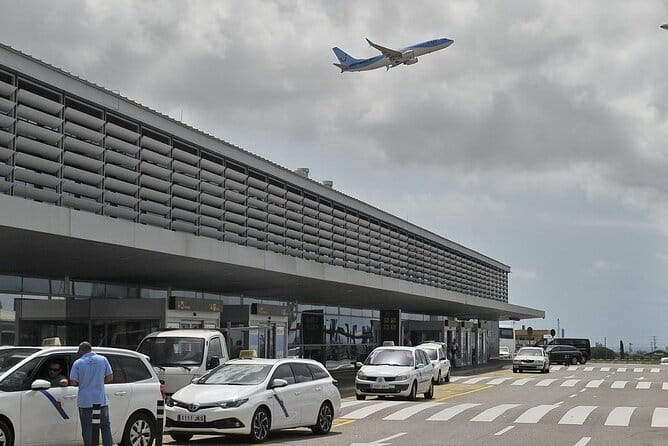 Private Transfer Airport Reus to Barcelona - Why This Private Transfer Outshines Other Options