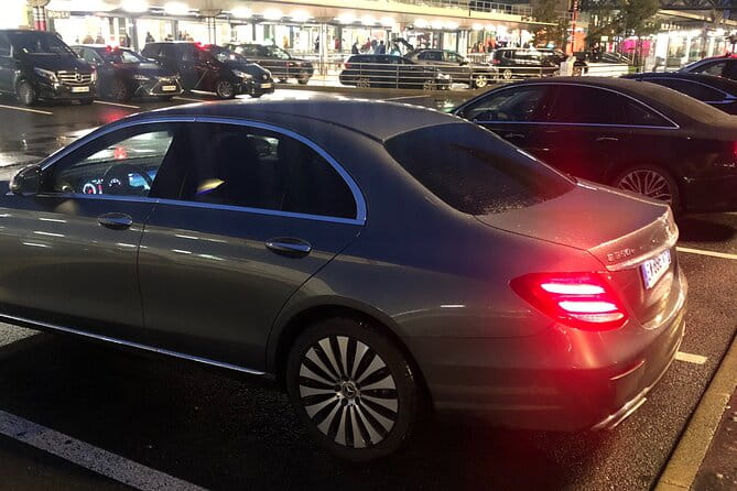 Private Transfer from the City of Paris To Orly Airport (ORY) - In-Depth Review: What This Transfer Offers and What It Means for You