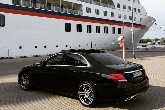 Private Transfer From the Port Gdynia to Gdansk Old Town - Who Will Love This Service?