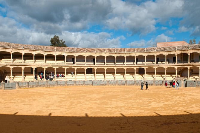 Private Walking Tour of Ronda with official tour guide - The Bullring and Andalusian Flavors