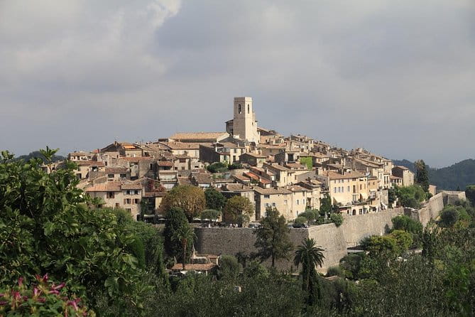 Provence 1/2 day Tour : Saint Paul de Vence, Gourdon, Grasse - Gourdon: The "Balcony of the French Riviera"