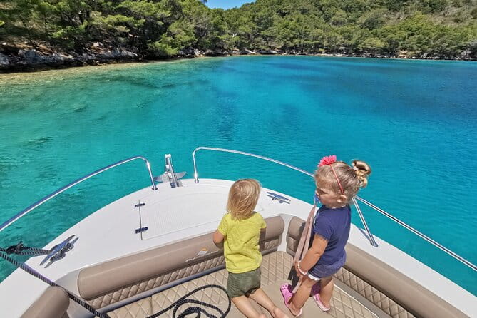 Rent a luxury speed boat for great fun on this Elaphiti Islands tour - Frequently Asked Questions