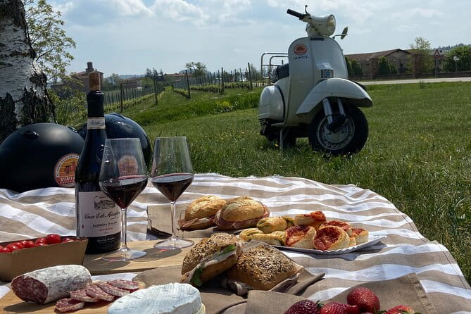 Rent a vintage Vespa for a whole day in Alba - FAQ