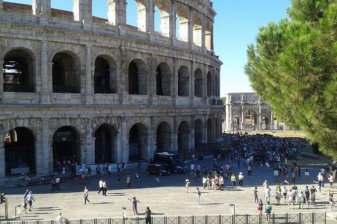 Rome: Colosseum and Vatican Museums Full Day Tour with Lunch - Lunch in a Typical Roman Cellar