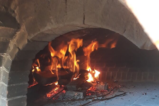 Rome: Wine Tour & Pizza Making Class in a Frascati's vineyard - 5 hours - Learning to Make Perfect Italian Pizza