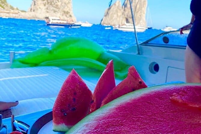 Sailing tour and lunch on board Sorrento and Capri - Navigating the Sorrento Coast and Beyond