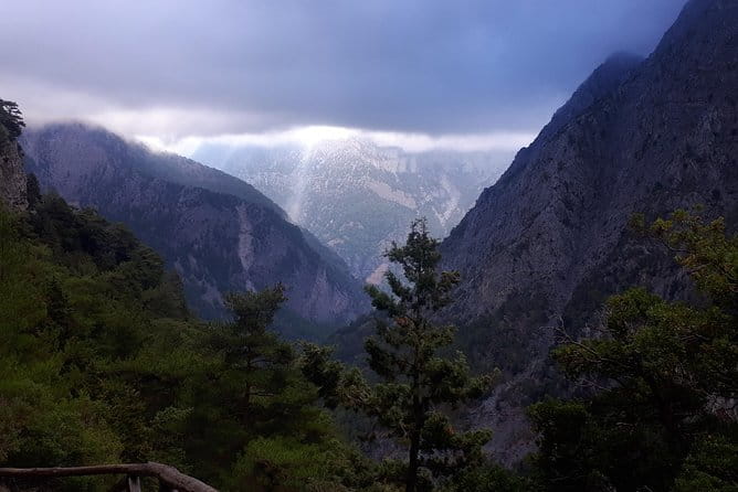 SAMARIA GORGE adventure by local guide. - Key Points / Takeaways