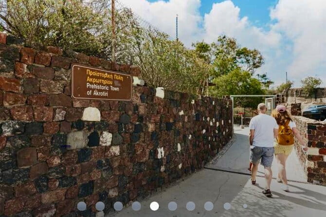 Santorini , Akrotiri tour by a licensed guide - Who This Tour Is Perfect For