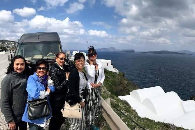 Santorini Hotel-Villas Transport & Transfer Services - What Makes This Transfer Service Stand Out?