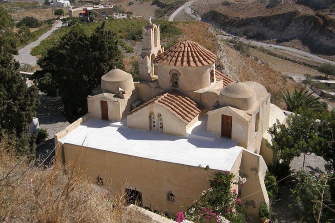 Santorini private tour free choice - The Guides: Friendly Experts Who Make All the Difference