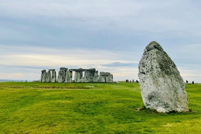 Secrets of Stonehenge Private Half-Day Tour from Bath - Approaching Stonehenge: What You’ll Experience