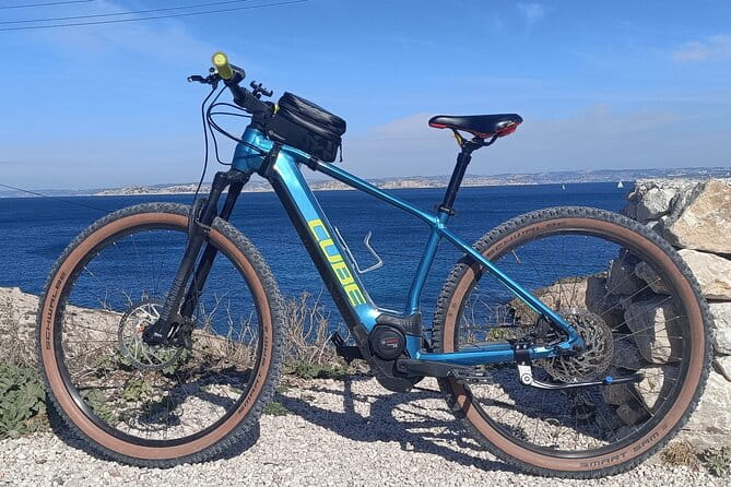 Self guided tours and Bike Rental in Marseille near Calanques - Deep Dive into the Route and Experience
