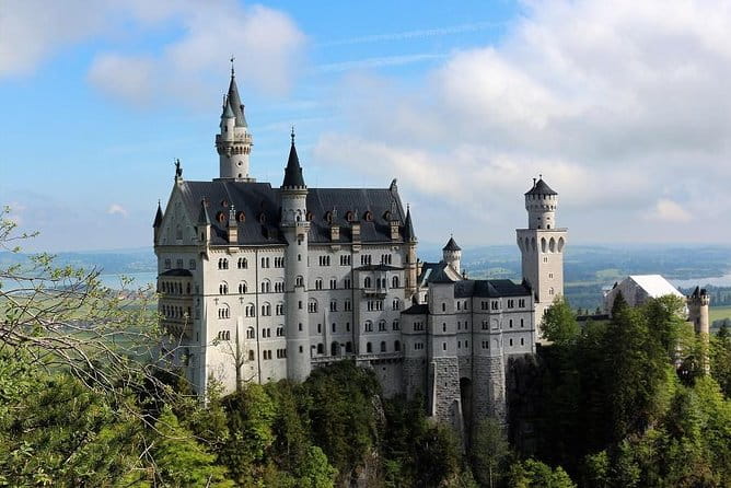 Skip the Line: Neuschwanstein Castle Private Tour From Füssen or Hohenschwangau - FAQs