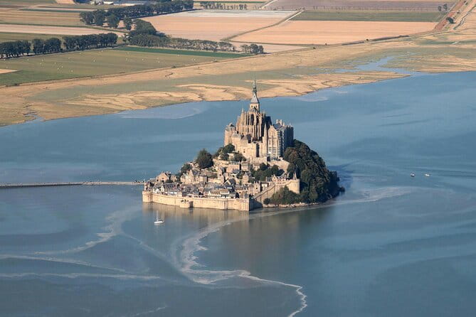Skip-the-Line Ticket Mont-Saint-Michel Abbey Audio-Visual Tour - Inside the Tour Itinerary: What You Can Expect