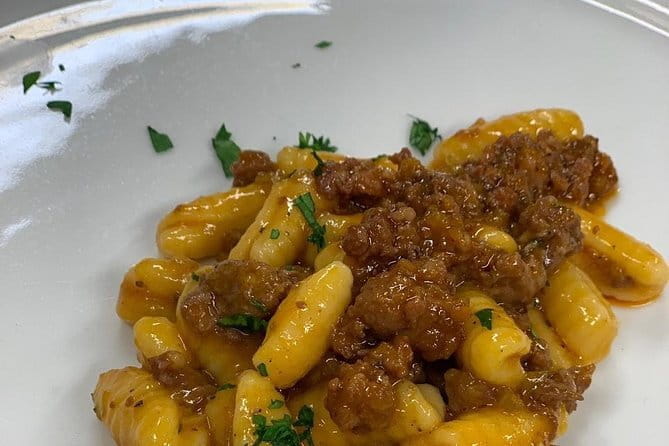 Small Group Gourmet Cooking Lesson With Lunch In Florence - Who Should Consider This Experience?