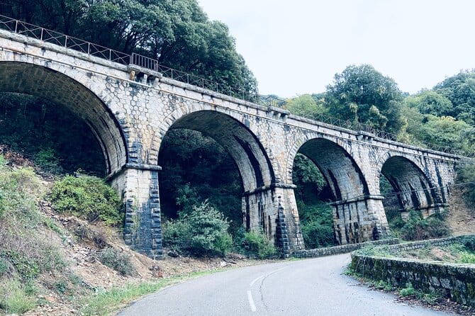 Small Group Mountain Day Trip - Visiting the Historic Pont Genois de Zipitoli