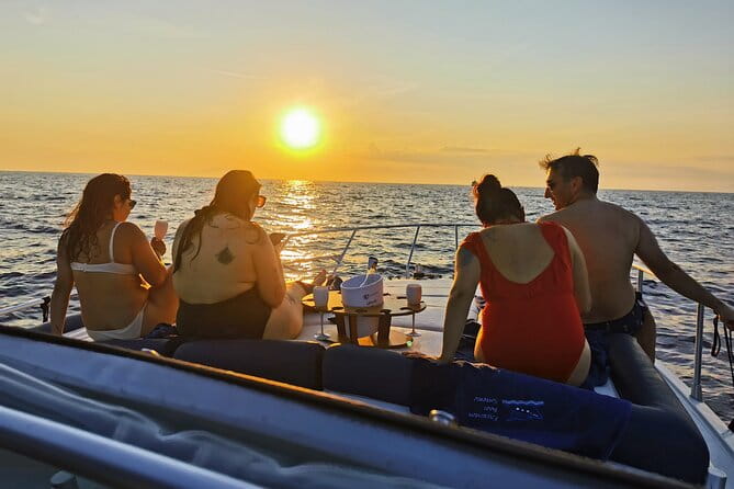Small group sunset boat tour from Sorrento - FAQ About the Sorrento Sunset Boat Tour