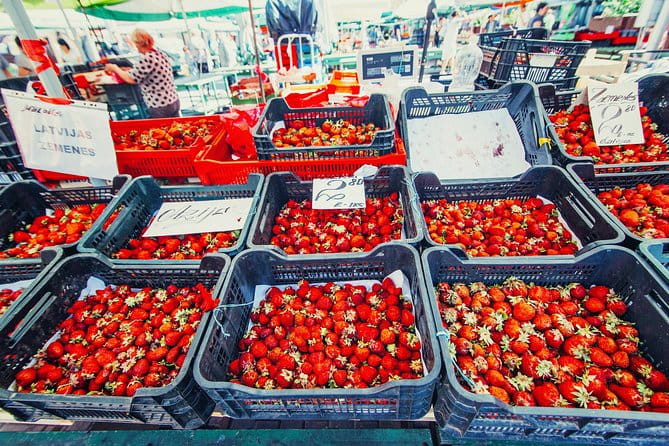 Snacks and bites in Vilnius local market - Deep Dive into the Market Tour Experience