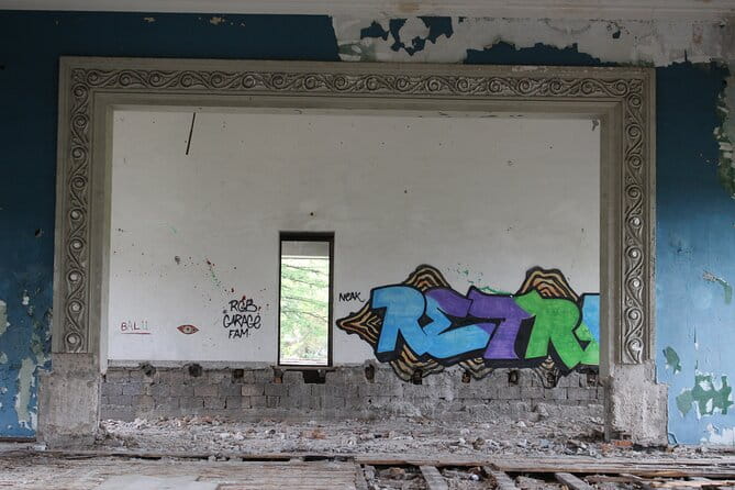 Soviet tour of Georgia - Gori, Tskaltubo, Chiatura, Enguri Dam. - Who Would Love This Tour?