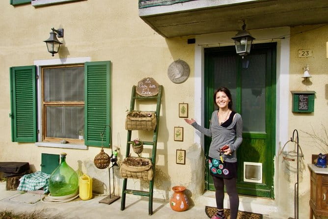 Sustainable Farm Tour & Northern Italian Cooking Class in Asti - Foraging Wild Herbs in Italy’s Hills