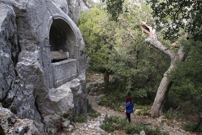 Termessos and Karain Cave Journey Through Time of Antalya - Exploring Karain Cave: Deep Into Prehistory