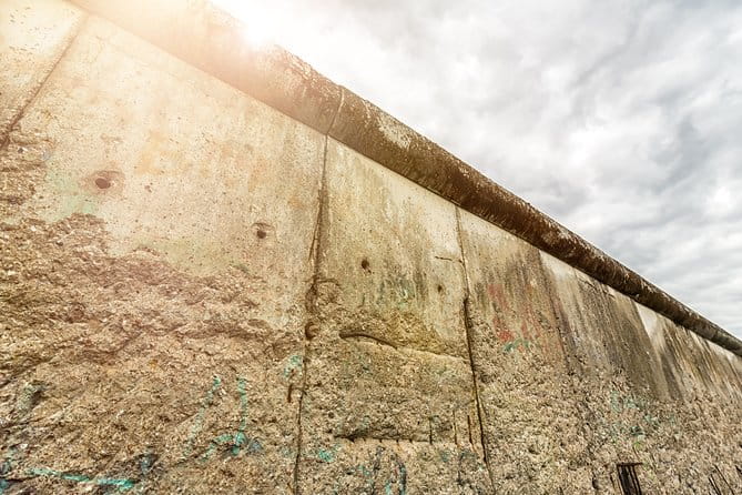The Berlin Wall / Cold War Berlin (Private 3 Hours Walking Tour) - FAQ