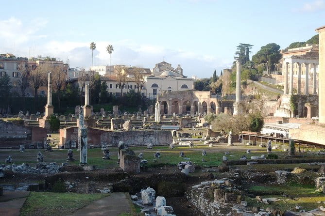 The last day of Julius Caesar: from the glory to the Ides of March - Retracing Caesar’s Final Route: The Roman Forum