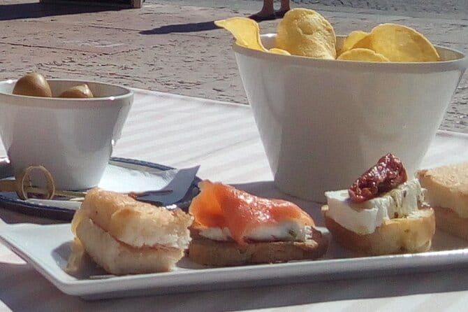 The Spritz Experience in Verona - Entering Verona’s Heart: The Meeting Point and First Impressions