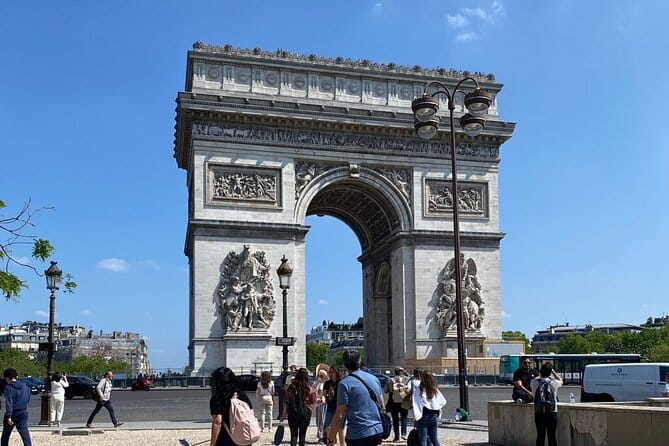 Time Saver Self-Guided Audio Tour to the Arc De Triomphe - Climbing the 284 Stairs: A Physical and Visual Reward