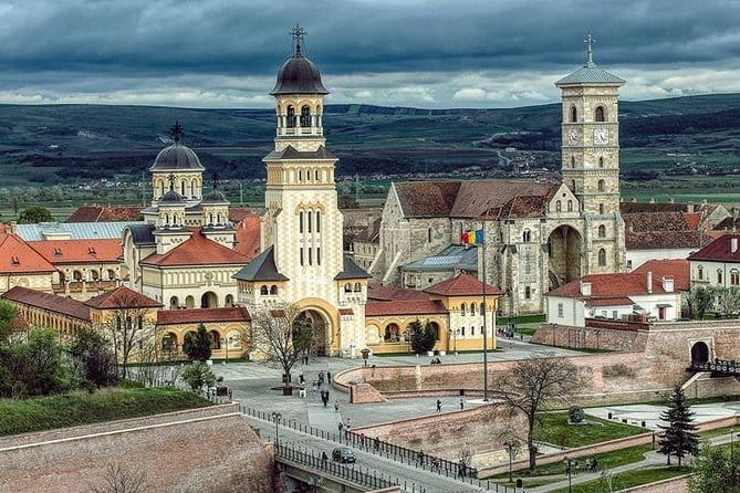 Tour to Corvin Castle in Hunedoara & Alba Iulia - FAQ